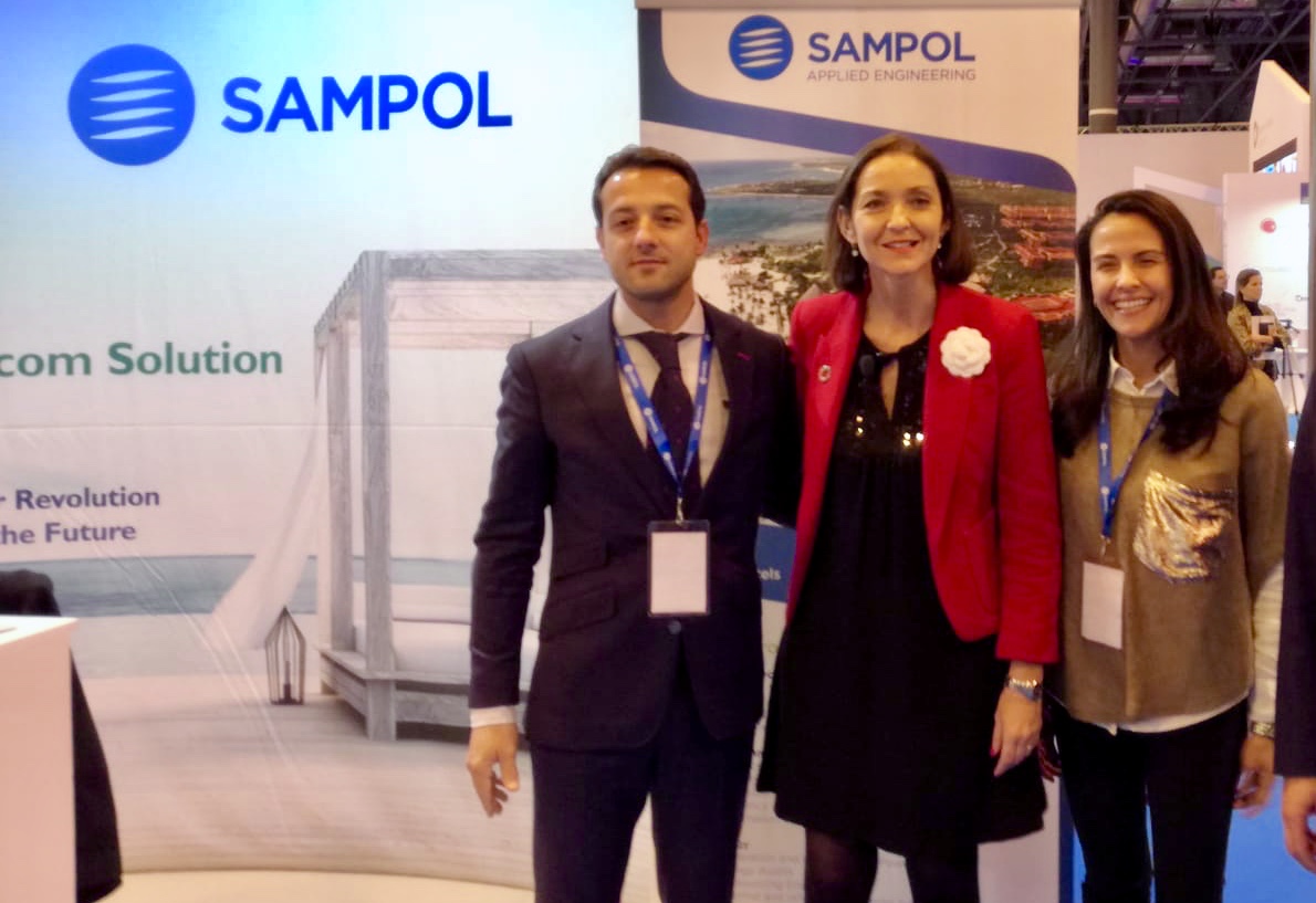 FITUR 2019 – La Ministra de Industria y Turismo visita el stand de SAMPOL.